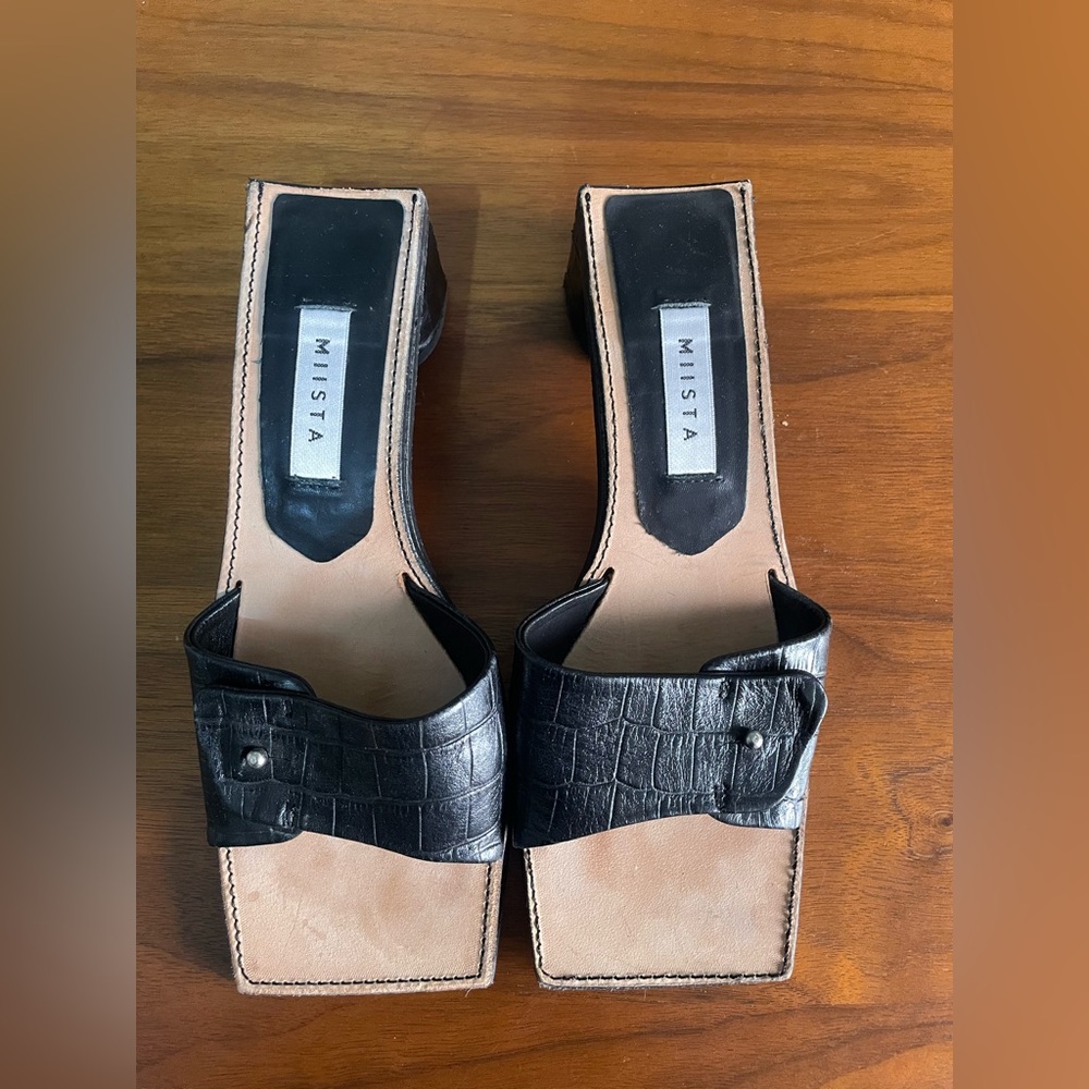Miista sandal
